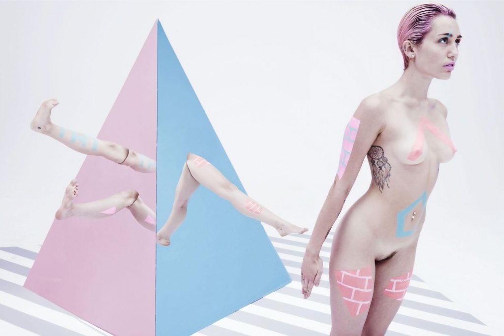 Miley Cyrus Naked girlfappening.com 1.jpeg